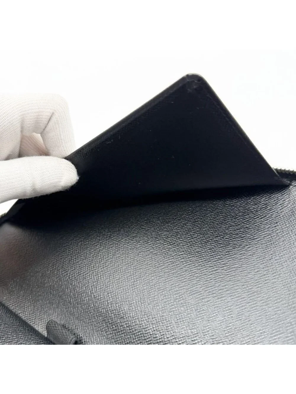Louis Vuitton Zippy Organizer Epi Round Wallet Leather